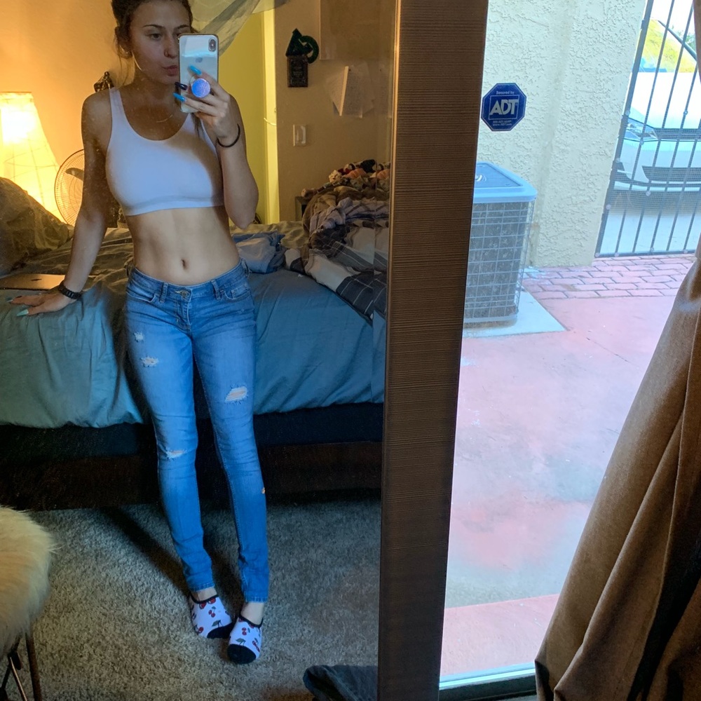 light wash distressed jeans!